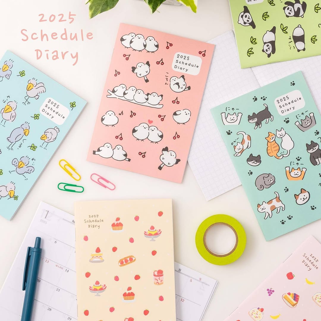 ダイソー 2025年ダイアリー かわいいイラスト表紙