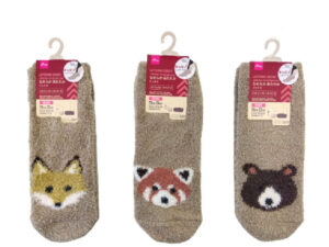 重ね履きソックス（シャギーモール、キツネ・レッサーパンダ・くま） ダイソー(DAISO)