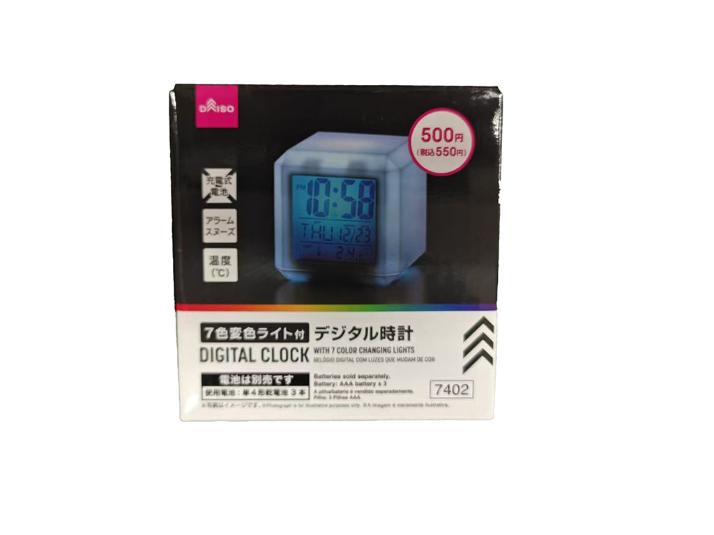 ７色変色ライト付デジタル時計 ダイソー(DAISO)