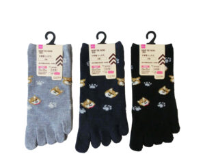 ５本指ショートソックス（レディース、犬柄） ダイソー(DAISO)