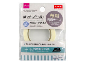 両面テープ（布用、１０ｍｍ巾） ダイソー(DAISO)