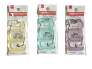 カラビナフォトホルダー（パープル、グリーン、イエロー） ダイソー(DAISO)