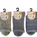 シニア用ソックス（レディース、レギュラー丈、ゆったりくちゴム、ボーダー柄） ダイソー(DAISO)