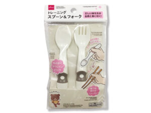 トレーニングスプーン＆フォーク ダイソー(DAISO)