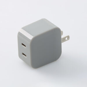ＵＳＢ充電器（ＰＯＷＥＲ ＤＥＬＩＶＥＲＹ２０Ｗ、ＴＹＰＥーＣ＋ＴＹＰＥーＣ、ＧＹ） ダイソー(DAISO)